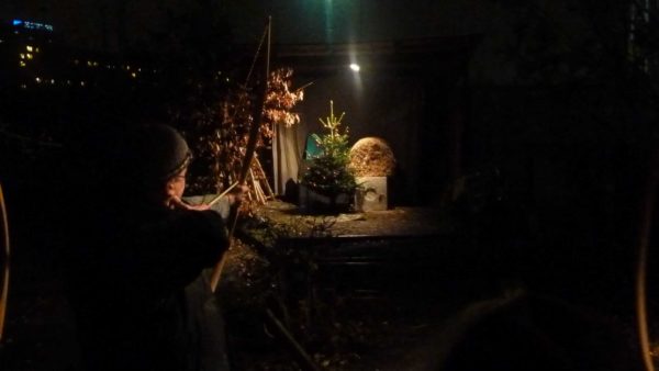 Weihnachtsbaumkugelnschießen
